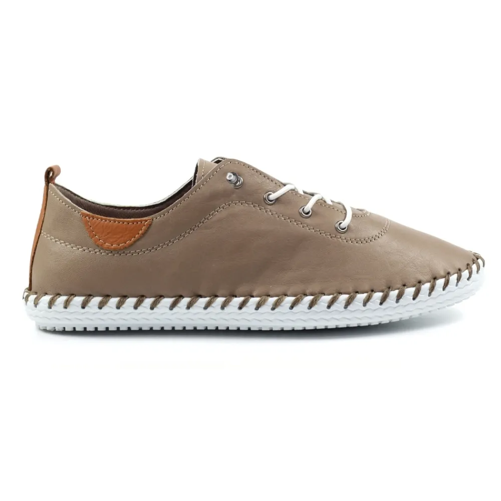 Lunar Shoes Baskets En Cuir Taupe St. Ives- Baskets | Chaussures Habillées