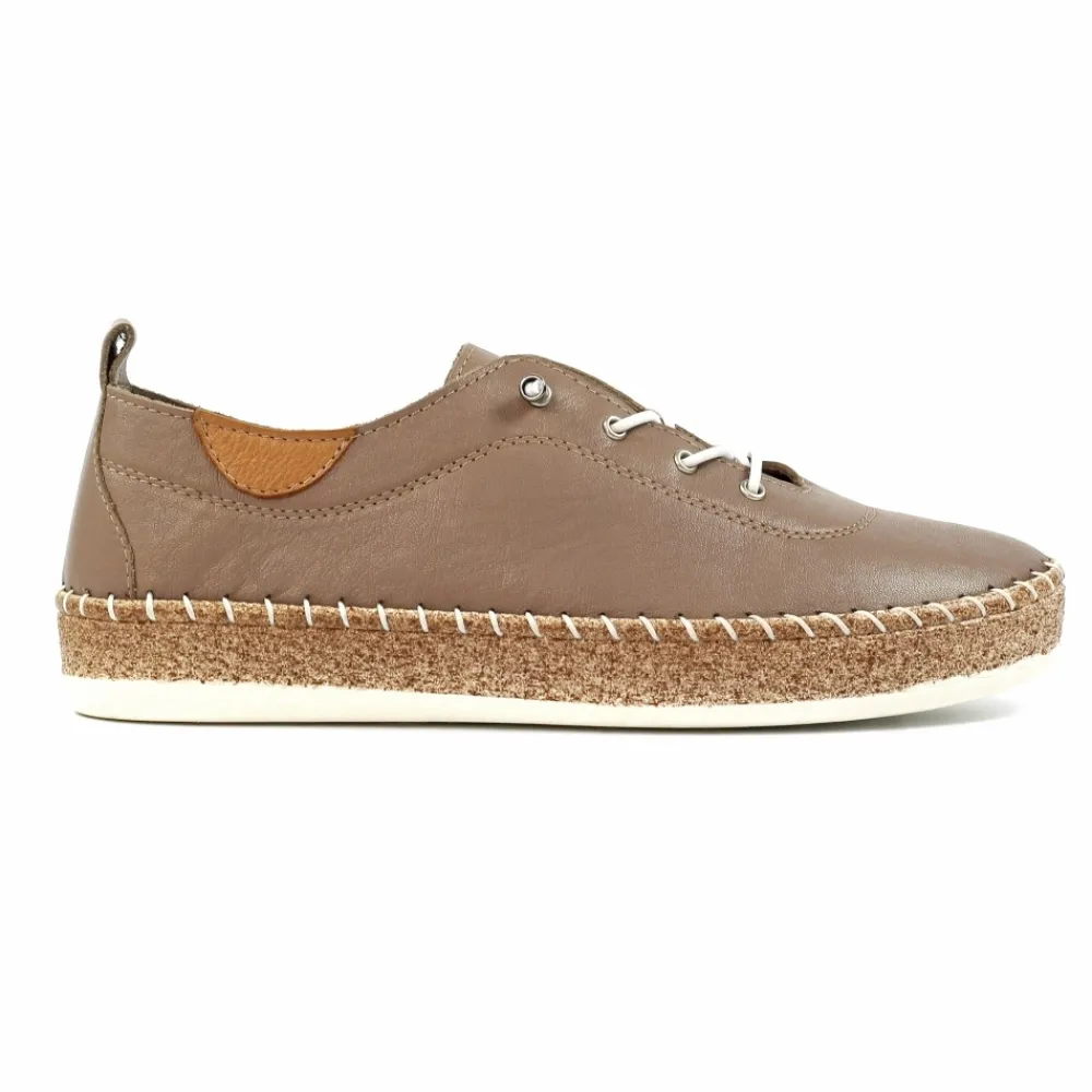 Lunar Shoes Tennis Evie En Cuir Taupe- Chaussures Habillées | Chaussures Plates